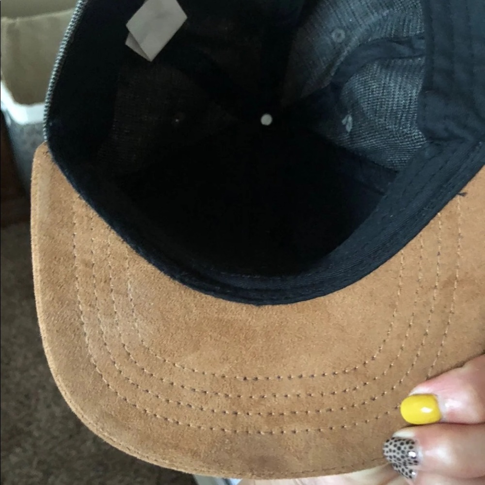 Toddler hat - Picture 3 of 3